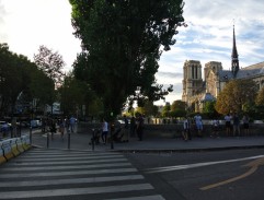 Dans une rue Parisienne